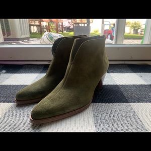 Brand New VINCE Havana Notch Booties